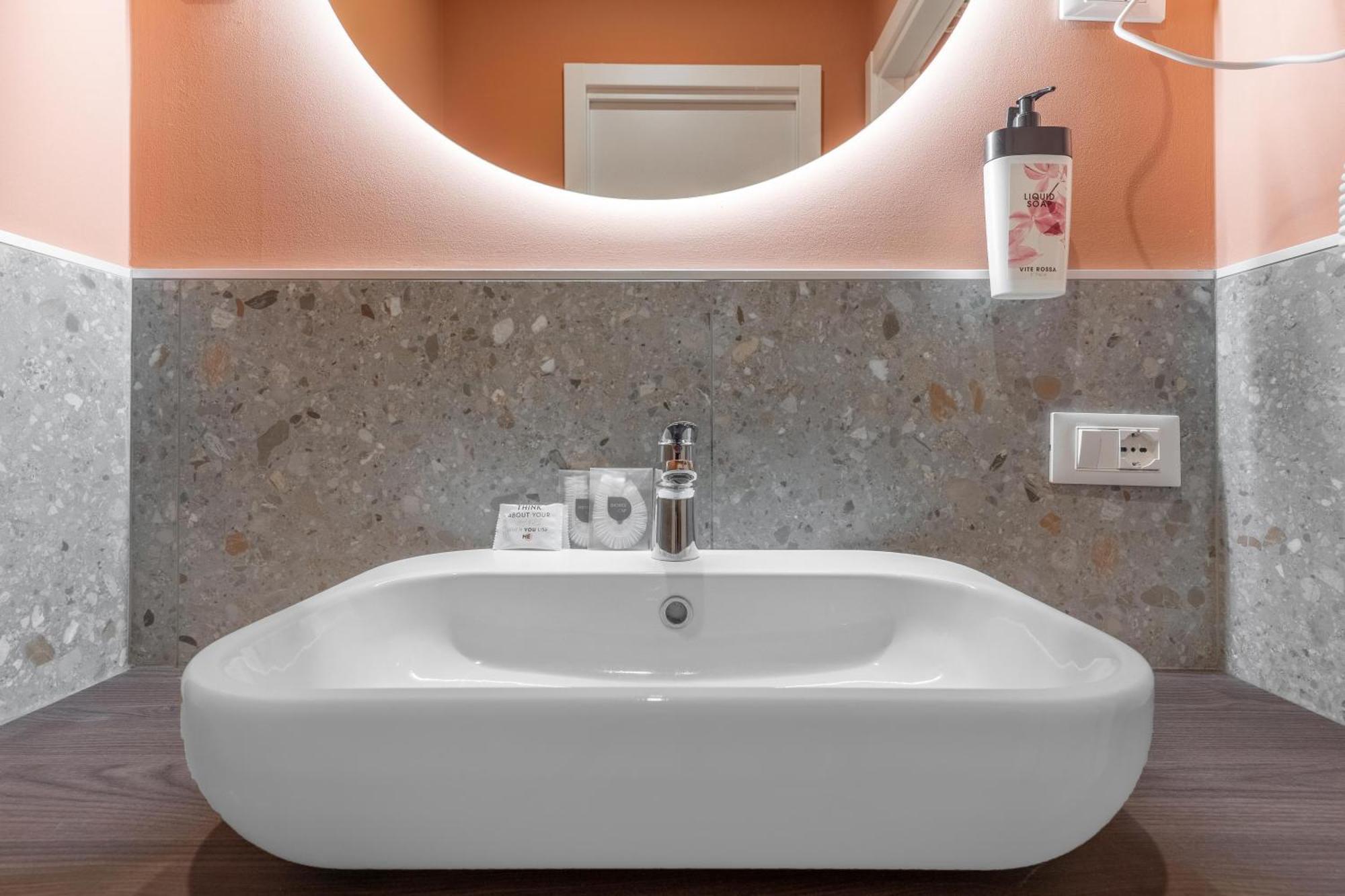 Torriani Suites Foresteria Lombarda ميلان المظهر الخارجي الصورة